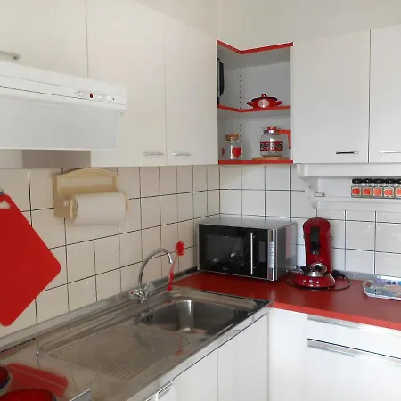 Apartment App- 1406 - By Interhome 3*
